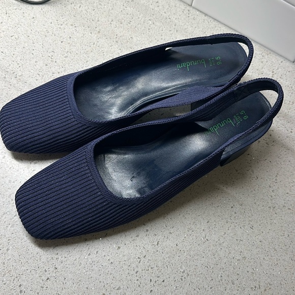 Navy Blue Ribbed Sling backs with Block Heel - Picture 2 of 9